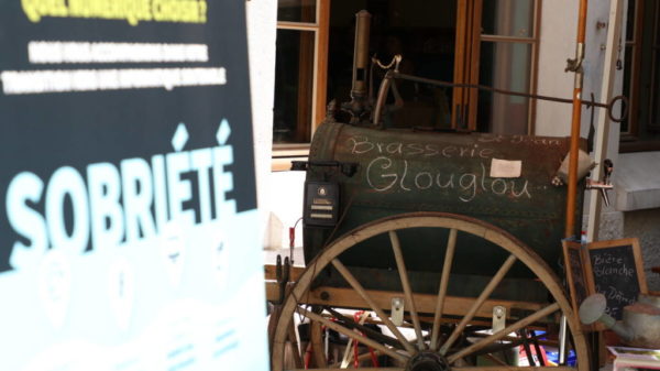 Charrette de la Brasserie Glouglou - Fête des 10 ans d'itopie informatique à Genève le 4 juin 2022