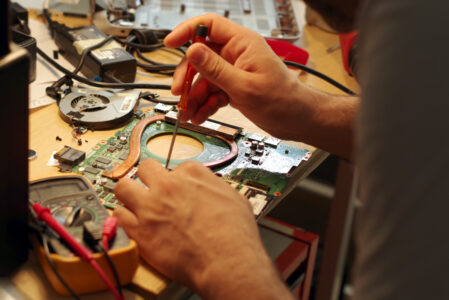 Réparation d’ordinateur - itopie informatique, Genève